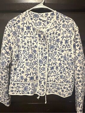 Storia White Jacket with Blue Floral Print